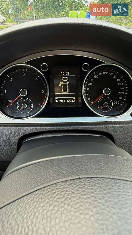 Универсал Volkswagen Passat 2010 в Коломые