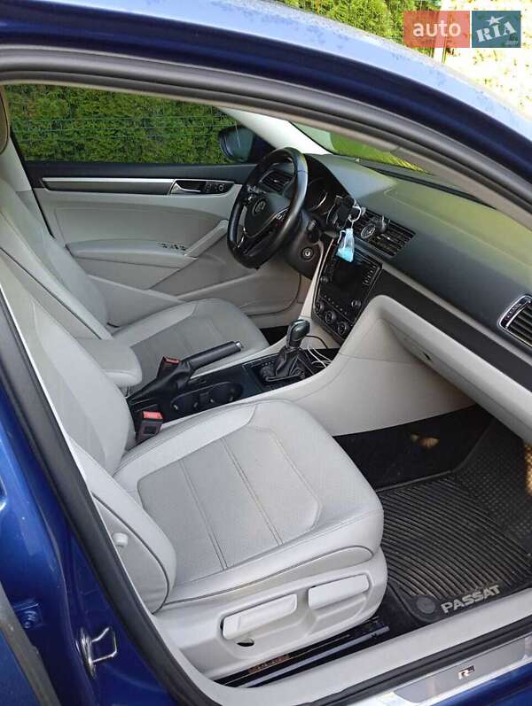 Седан Volkswagen Passat 2017 в Конопнице фото 11 Седан Volkswagen Passat 2017 в Конопнице