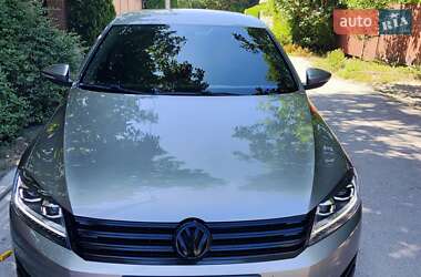 Седан Volkswagen Passat 2012 в Запорожье