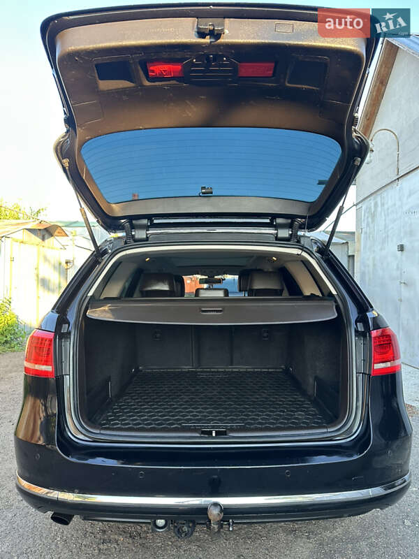 Універсал Volkswagen Passat 2012 в Черкасах