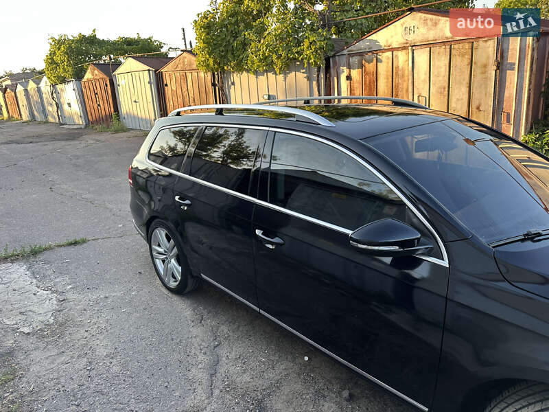 Універсал Volkswagen Passat 2012 в Черкасах