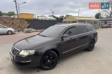 Універсал Volkswagen Passat 2009 в Івано-Франківську
