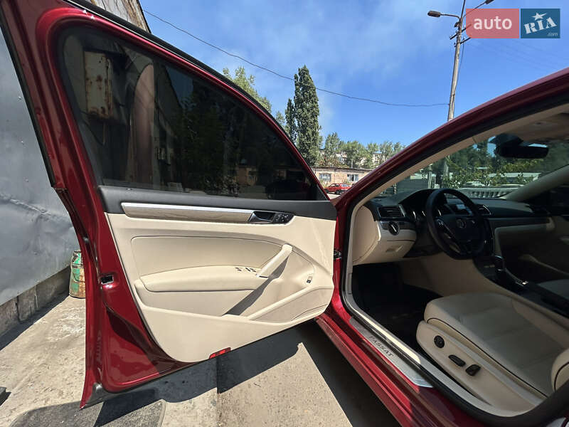 Седан Volkswagen Passat 2017 в Дніпрі
