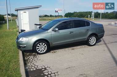 Седан Volkswagen Passat 2009 в Тернополе