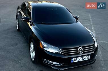 Седан Volkswagen Passat 2013 в Дніпрі