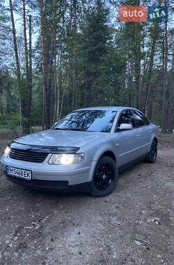 Седан Volkswagen Passat 1999 в Краснокутську