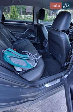 Седан Volkswagen Passat 2017 в 