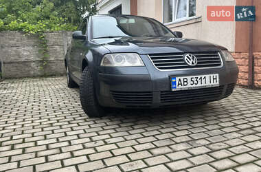 Седан Volkswagen Passat 2002 в Житомире
