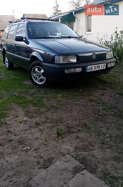 Универсал Volkswagen Passat 1989 в Киеве