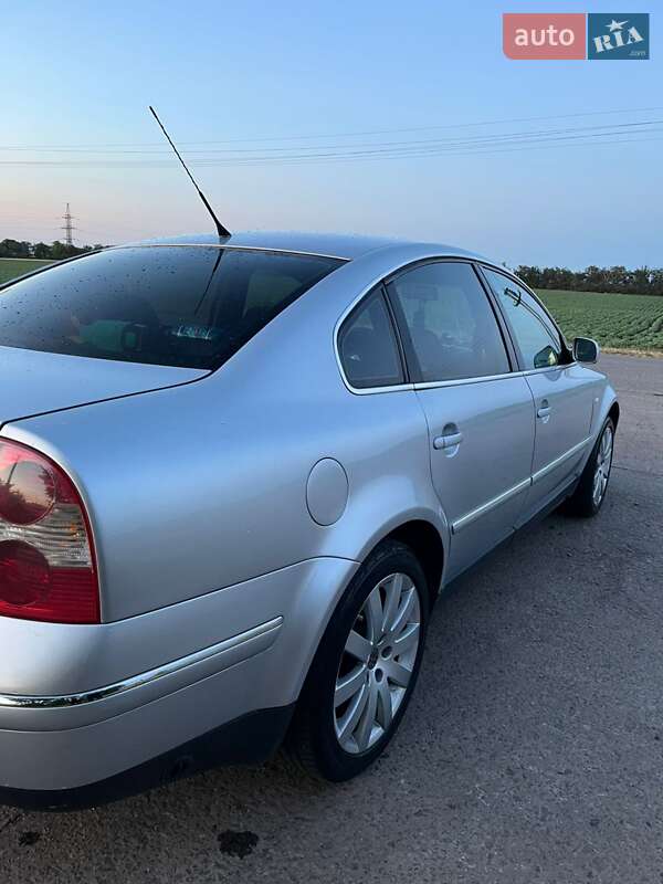 Седан Volkswagen Passat 2002 в Кропивницькому