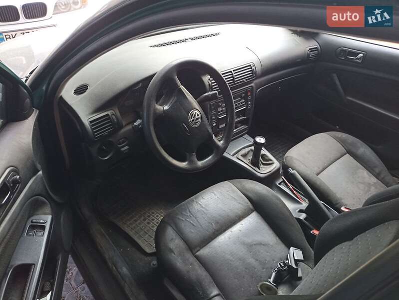 Универсал Volkswagen Passat 1999 в Ивано-Франковске