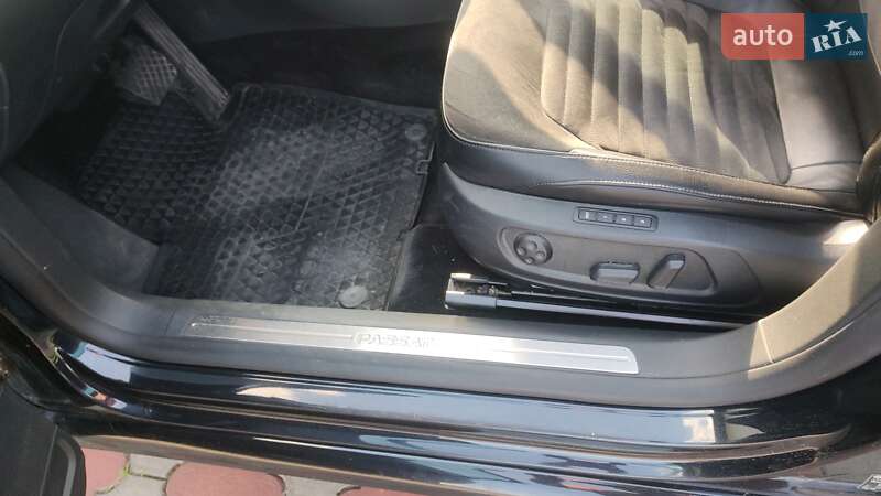 Універсал Volkswagen Passat 2012 в Полонному