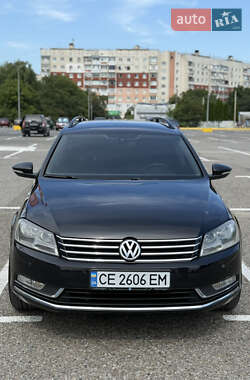 Універсал Volkswagen Passat 2011 в Чернівцях