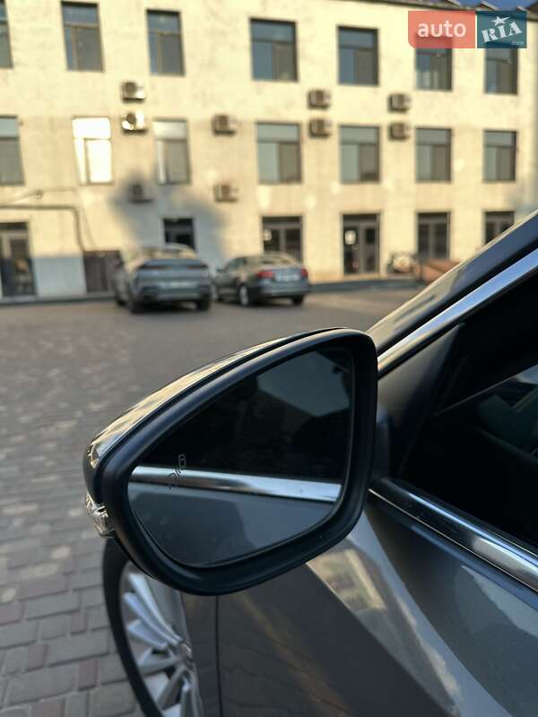 Седан Volkswagen Passat 2016 в Кривому Розі