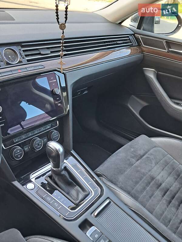 Универсал Volkswagen Passat 2017 в Великой Березовице