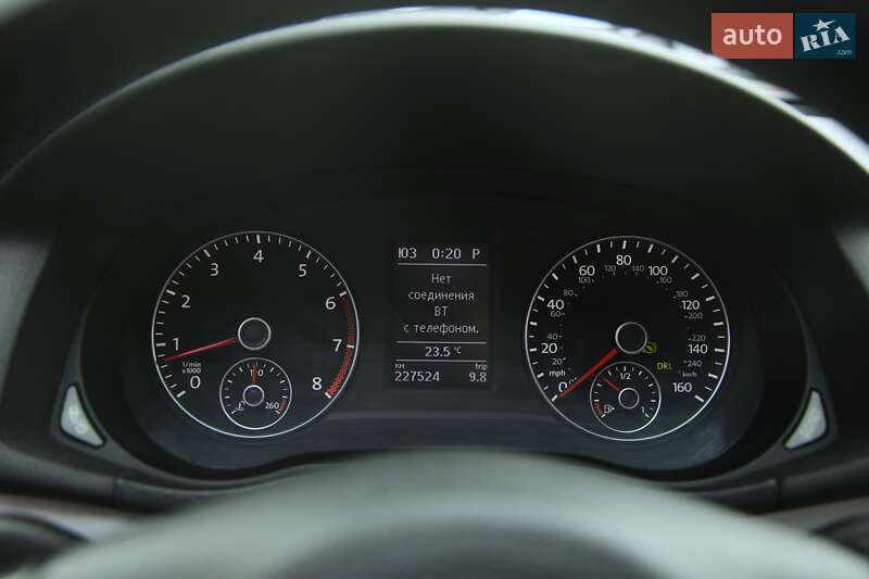 Седан Volkswagen Passat 2013 в Харькове
