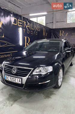 Седан Volkswagen Passat 2006 в Новояворівську