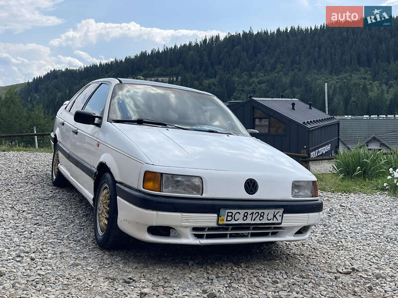 Volkswagen Passat 1990