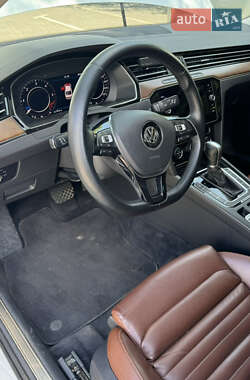 Седан Volkswagen Passat 2018 в 