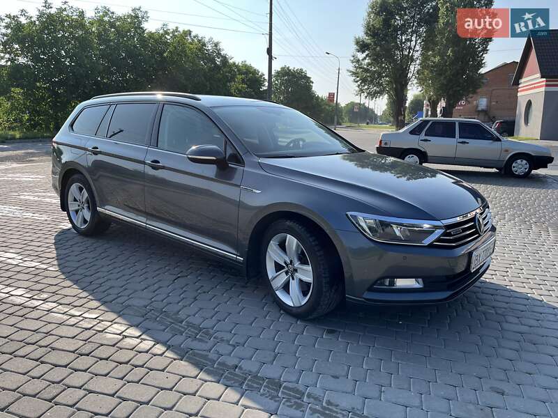 Универсал Volkswagen Passat 2017 в Хмельницком