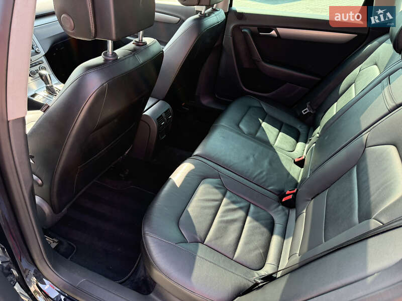 Универсал Volkswagen Passat 2014 в Хмельницком