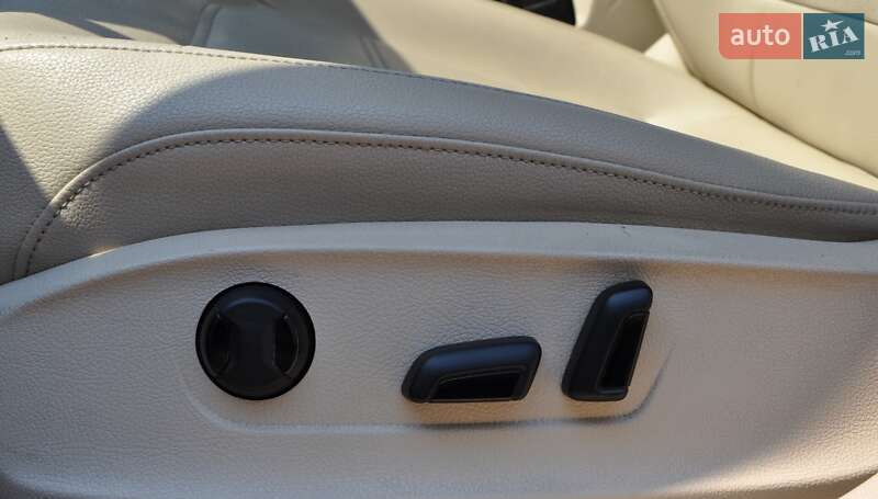 Седан Volkswagen Passat 2015 в Одессе