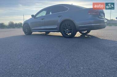 Седан Volkswagen Passat 2014 в Хмельницком