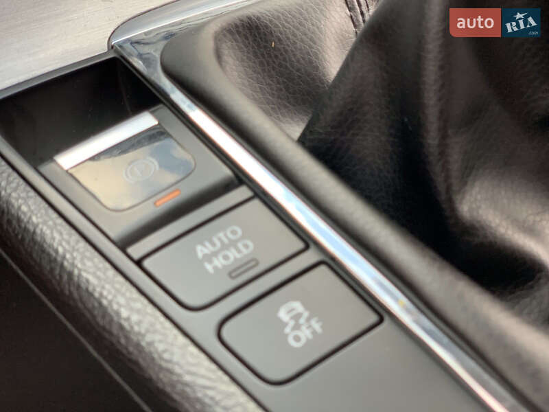 Универсал Volkswagen Passat 2011 в Львове