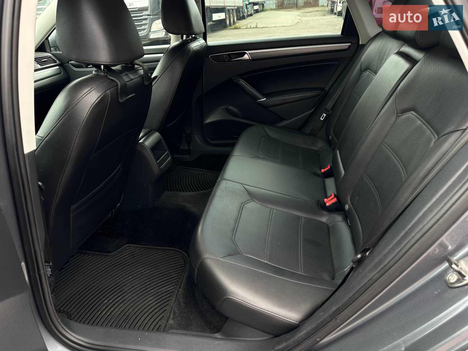 2017 Volkswagen Passat - мініатюра 6