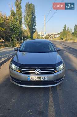 Седан Volkswagen Passat 2012 в Николаеве