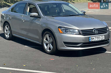 Седан Volkswagen Passat 2013 в Сумах