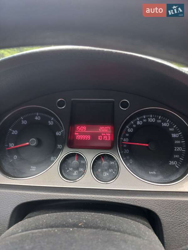 Седан Volkswagen Passat 2009 в Вижниці