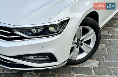 Універсал Volkswagen Passat 2019 в Києві