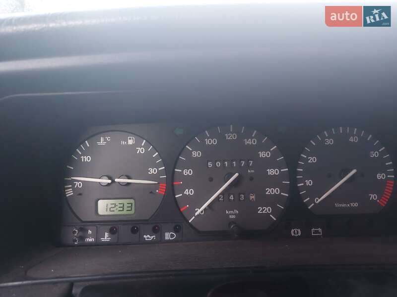 Седан Volkswagen Passat 1994 в Стрию