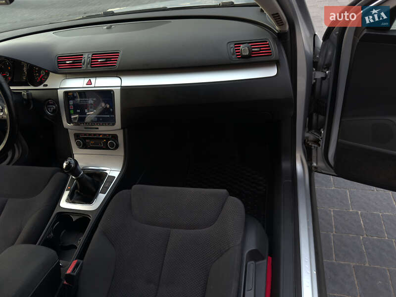 Универсал Volkswagen Passat 2010 в Ужгороде