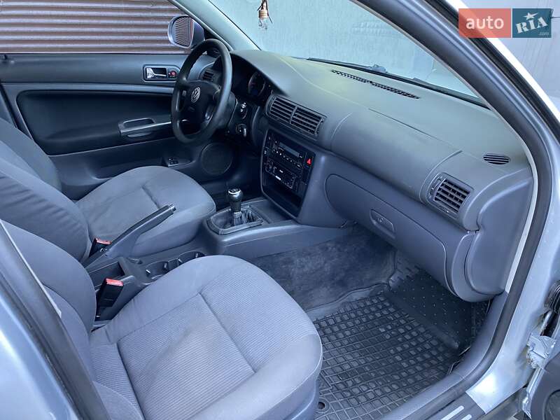 Універсал Volkswagen Passat 2004 в Хмельницькому