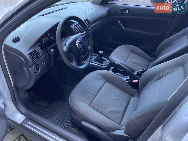 Універсал Volkswagen Passat 2004 в Хмельницькому