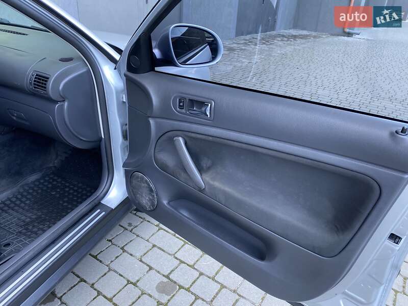 Універсал Volkswagen Passat 2004 в Хмельницькому