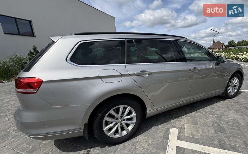 Універсал Volkswagen Passat 2016 в Луцьку