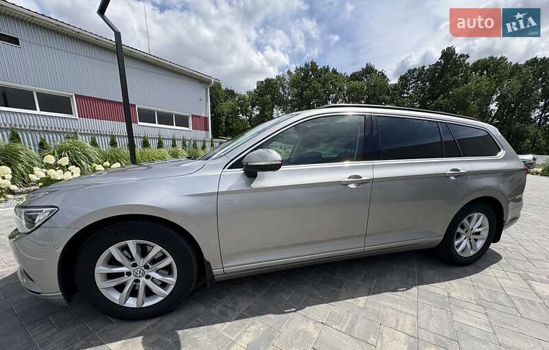 Універсал Volkswagen Passat 2016 в Луцьку