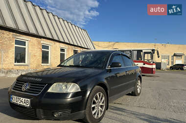Седан Volkswagen Passat 2003 в Киеве