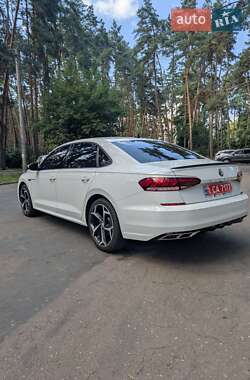 Седан Volkswagen Passat 2019 в Черкассах