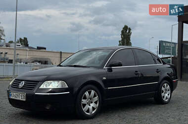 Седан Volkswagen Passat 2001 в Киеве