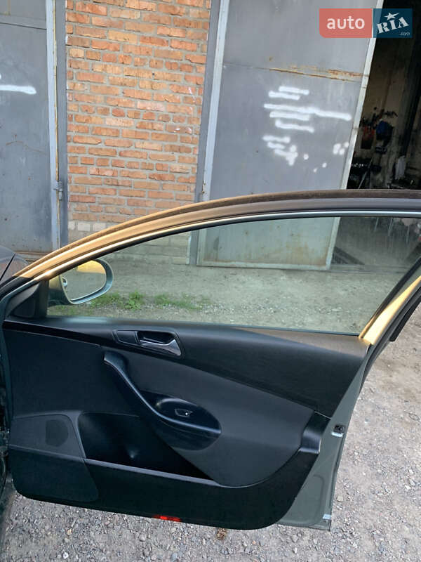 Универсал Volkswagen Passat 2005 в Луцке