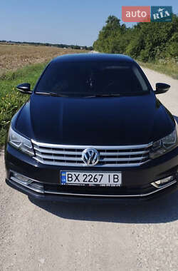 Седан Volkswagen Passat 2016 в Чемеровцах