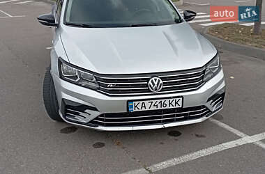Седан Volkswagen Passat 2018 в 