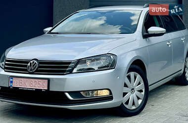 Универсал Volkswagen Passat 2011 в 