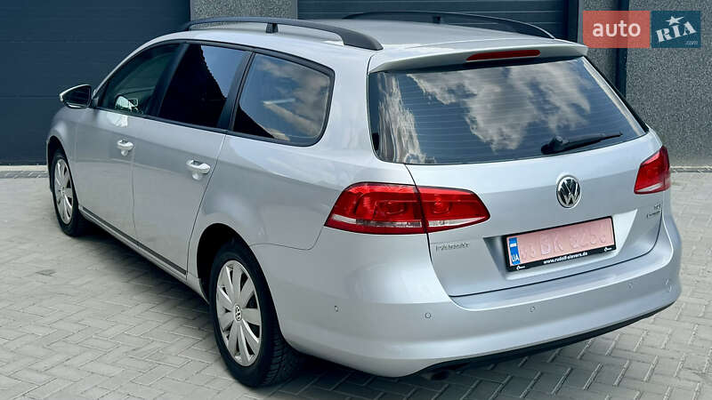 Универсал Volkswagen Passat 2011 в Ивано-Франковске