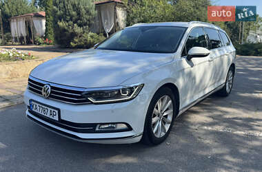 Универсал Volkswagen Passat 2017 в Харькове