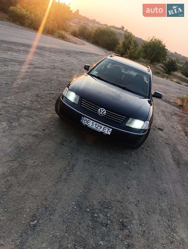 Универсал Volkswagen Passat 1999 в Александровке